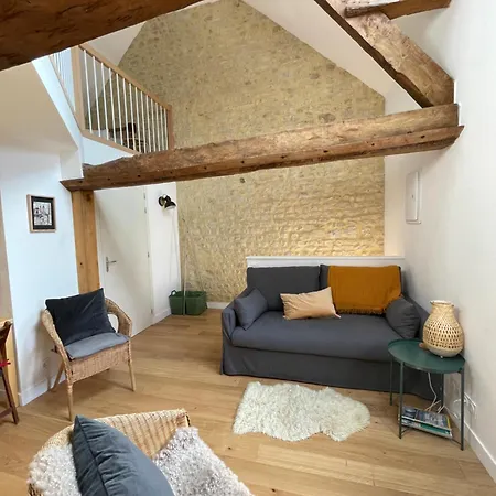 Peaceful Countryside Loft Apartment Saonnet